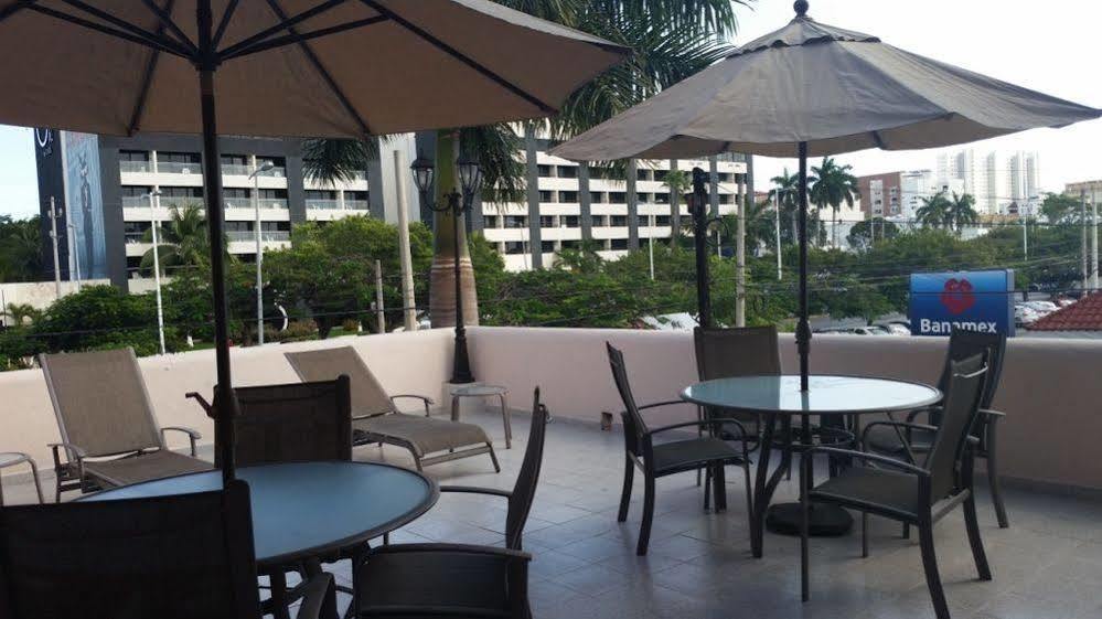 Hotel Cancun Handall ภายนอก รูปภาพ